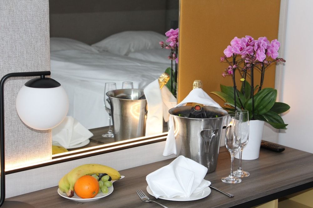 SCOTTY + PAUL Hotel Deggendorf Junior Suite 2