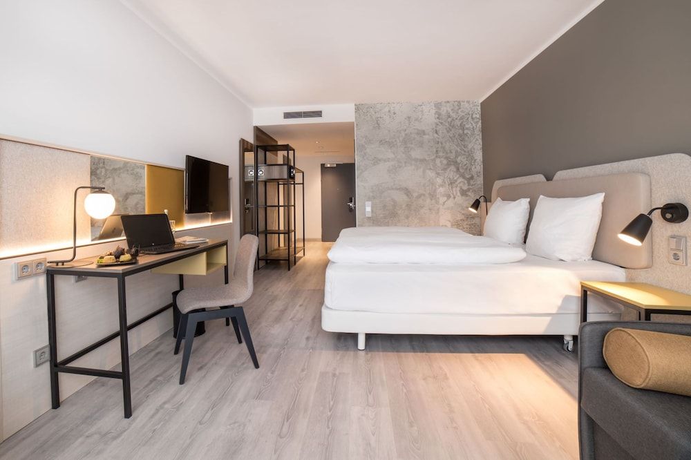 SCOTTY + PAUL Hotel Deggendorf Junior Suite 5