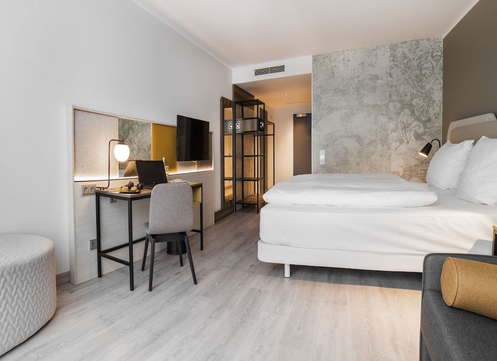 SCOTTY + PAUL Hotel Deggendorf Junior Suite 4