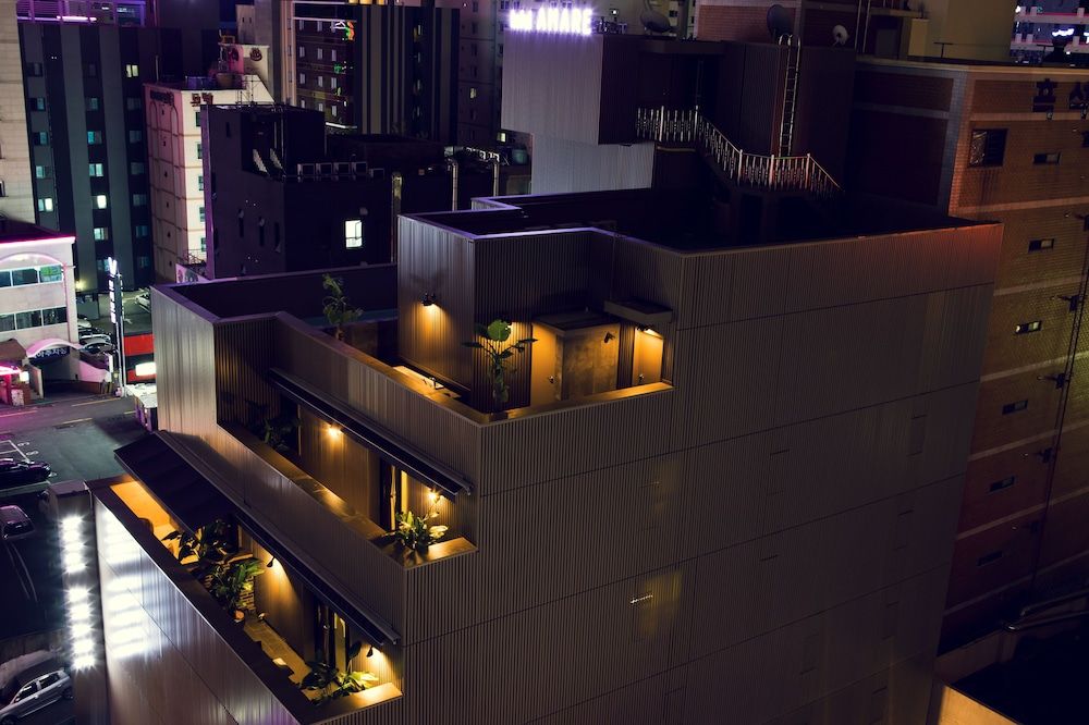 undefined Busan Amare Hotel 7