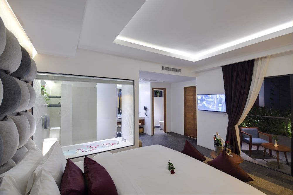 undefined Solitaire Damnak Villa Hotel 10
