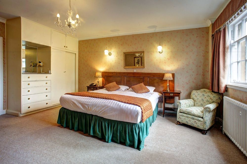 Ednam House Hotel Family Double or Twin Room, Courtyard View 2