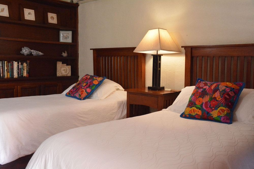 Collection O Casa Bella Hotel Boutique, Cabo San Lucas Standard Room, 2 Twin Beds 3