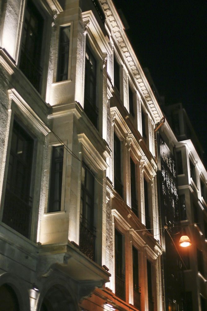 undefined Hotel The Public 8