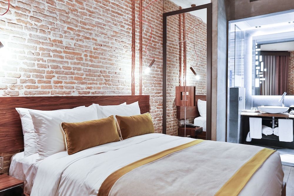 Hotel The Public Budget Room 2