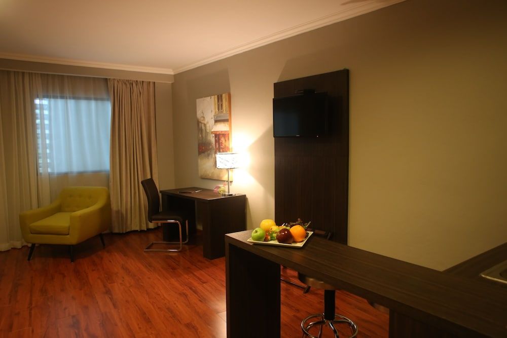 Aranjuez Hotel & Suites Executive Suite (Master) 14