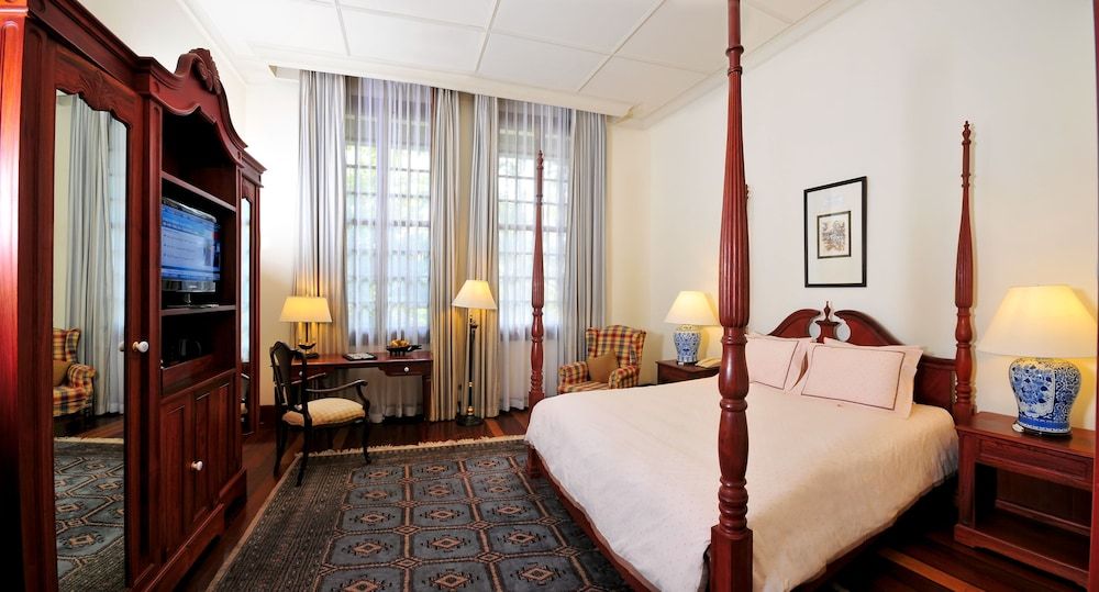 Settha Palace Hotel Executive Suite 7