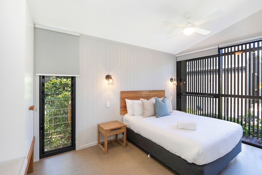 Premium Villa - Sleeps 4 - Accessible