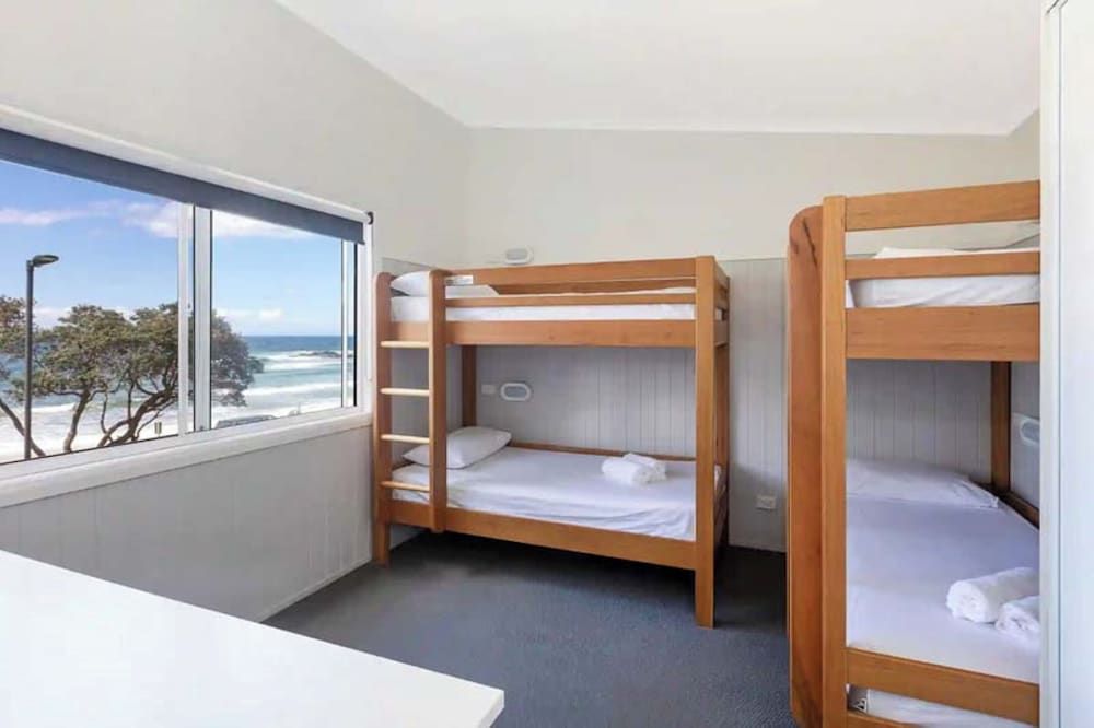 Deluxe Cabin - Sleeps 6
