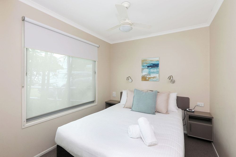 Deluxe Cabin - Sleeps 5 - Dog Friendly