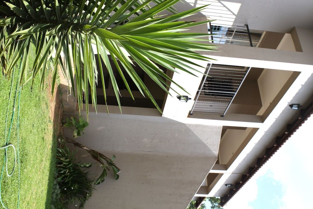 undefined Airport Lodge Guest House 8