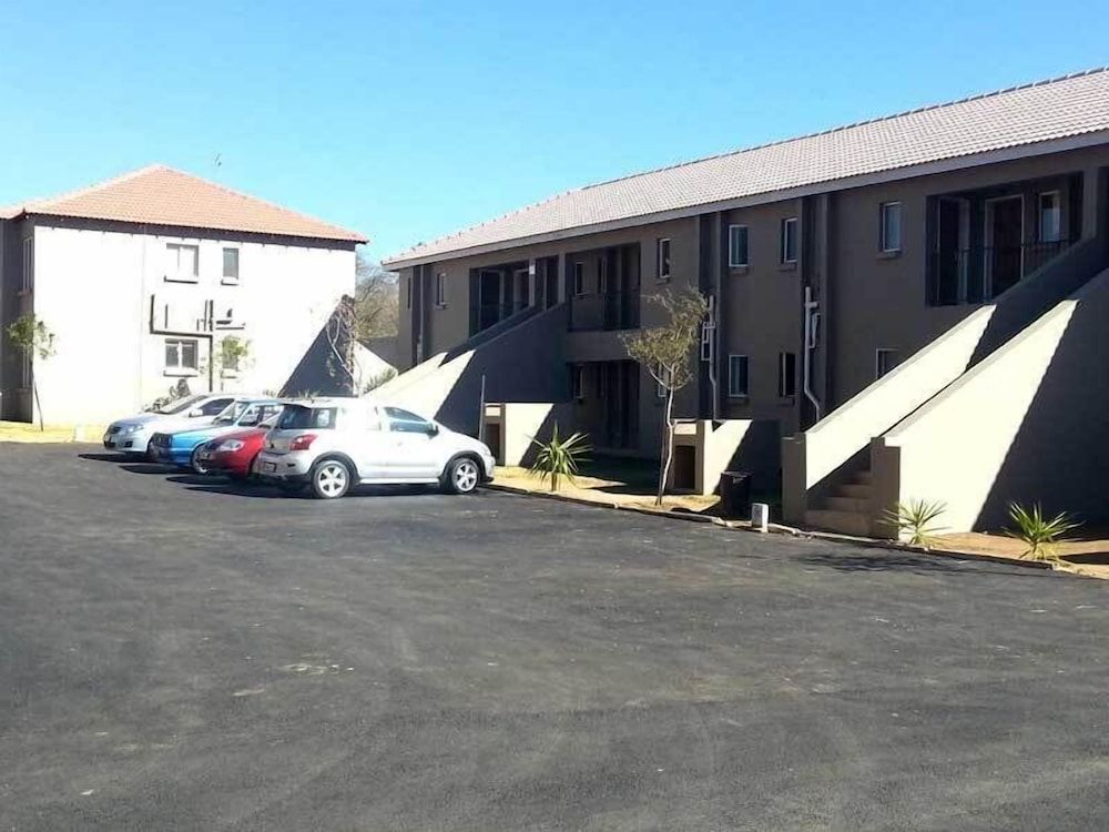 undefined Airport Lodge Guest House 7