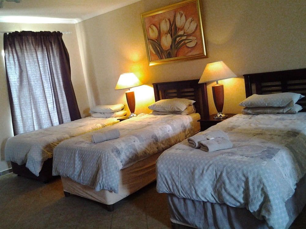 Airport Lodge Guest House Standard Triple Room