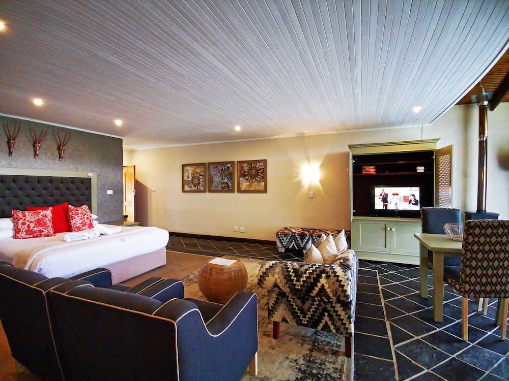 Superior Studio, 1 King Bed, Non Smoking