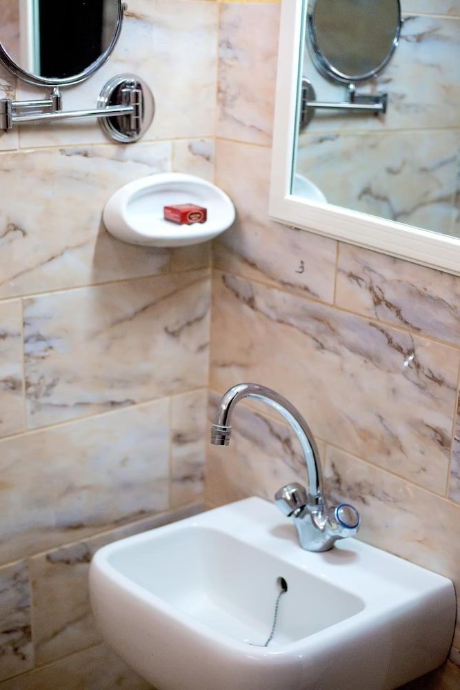 Sleep Inn Hotel Kariakoo Standard Twin Room 12