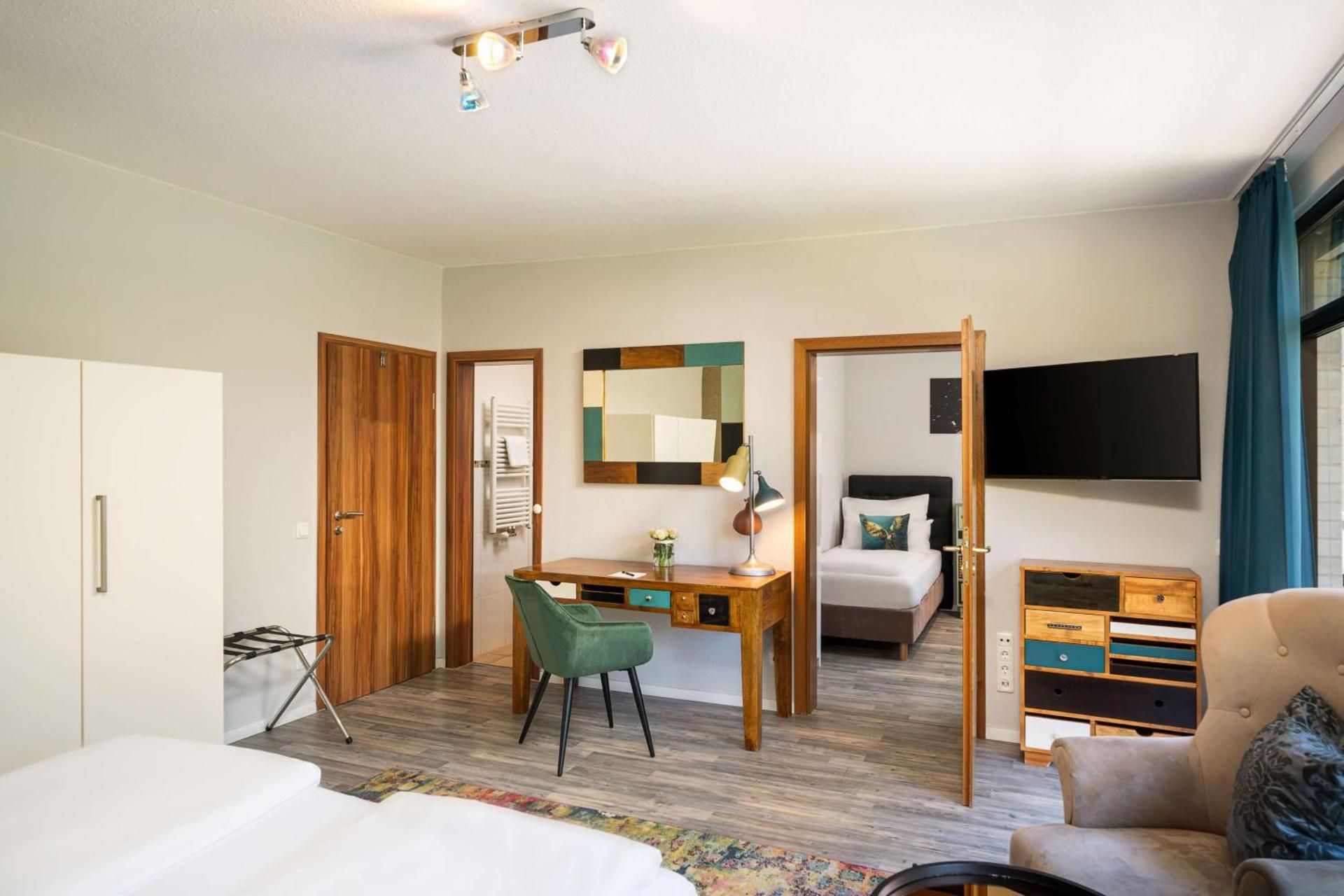 Arthotel ANA Gold Quadruple Room 2