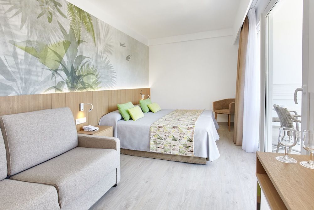 Double Room, Balcony, Sea View