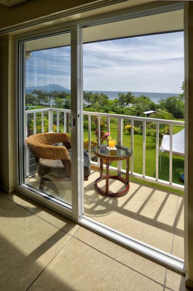 Gazelle International Hotel Premium Single Room, Bay View 4