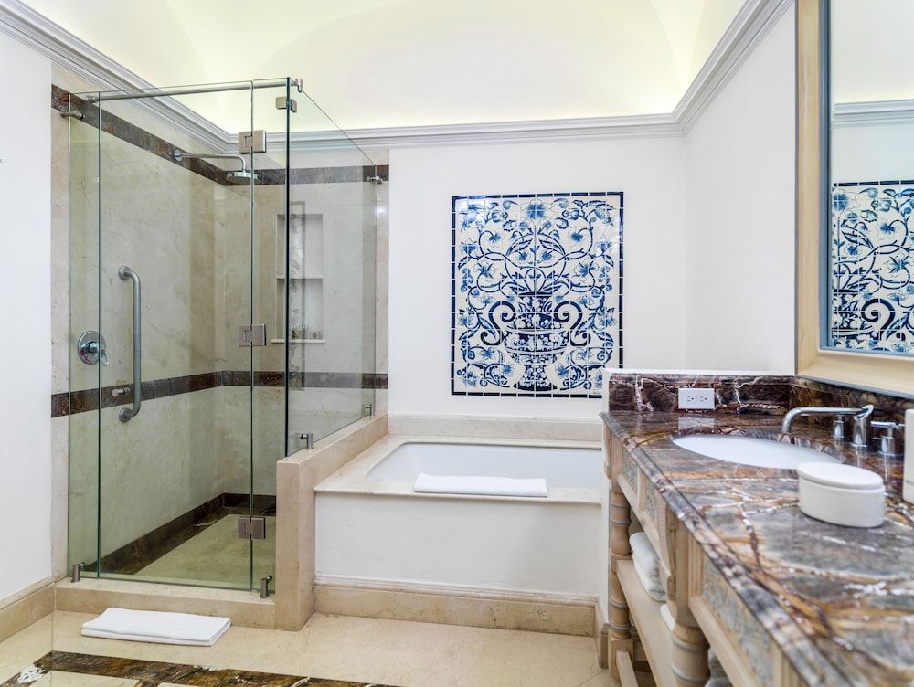 Hotel Solar de las Animas Master Suite 2