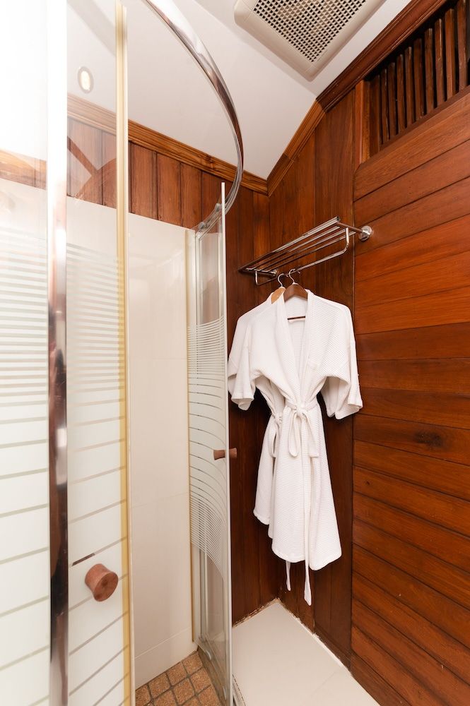 ViengTara VangVieng Resort Deluxe Villa 5