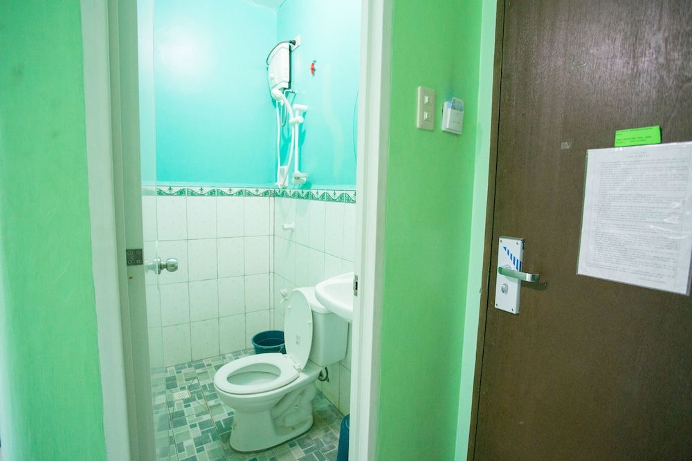 GV Hotel Dipolog City Deluxe Twin Room 7