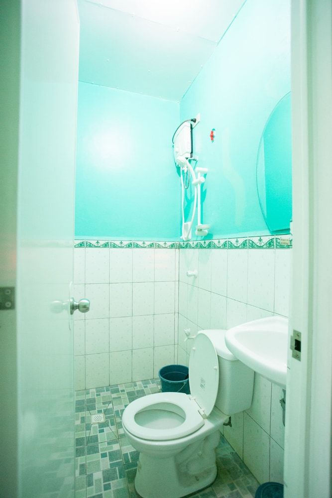 GV Hotel Dipolog City Deluxe Twin Room 9