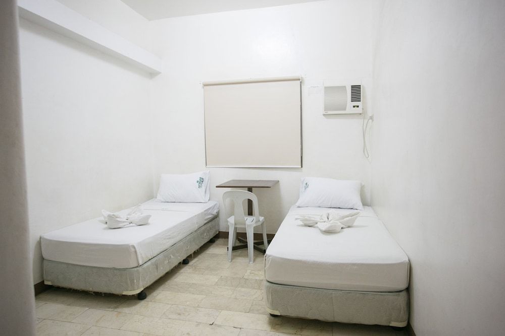 GV Hotel Dipolog City Deluxe Twin Room 3