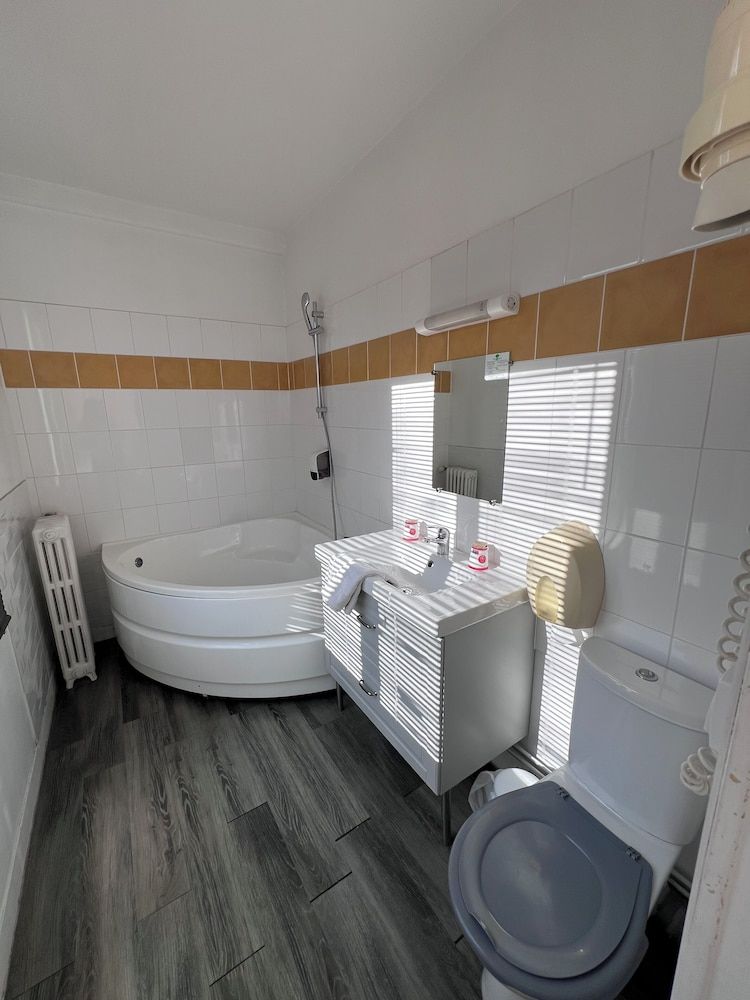 Hôtel de L'Univers Superior Double Room Single Use 8