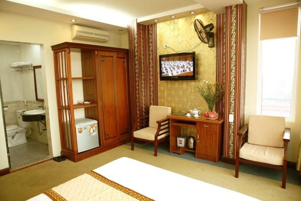 undefined Hoa Lu Hotel 2 3