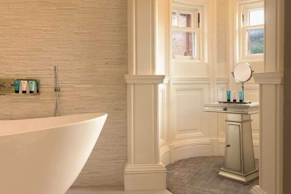 Fonab Castle Hotel & Spa Castle Suite 5