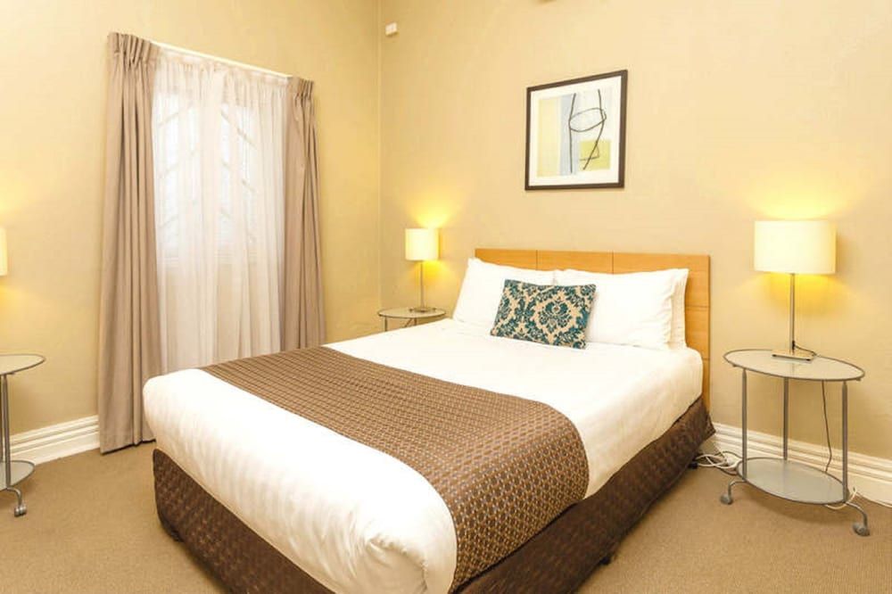 Deluxe Twin One Bedroom Apartment