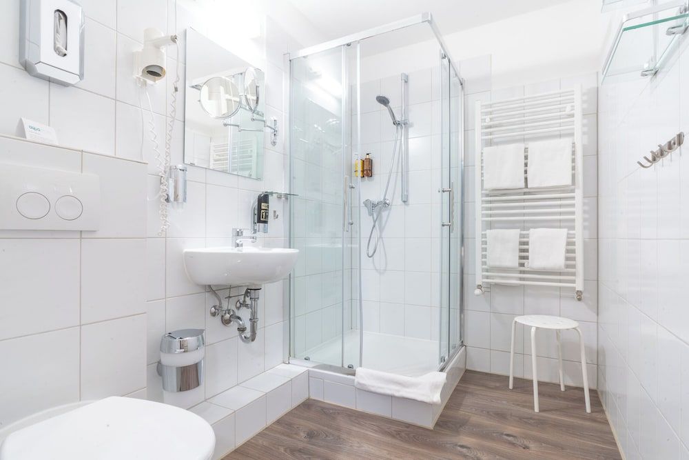 Aqua Hotel Comfort Double Room 4