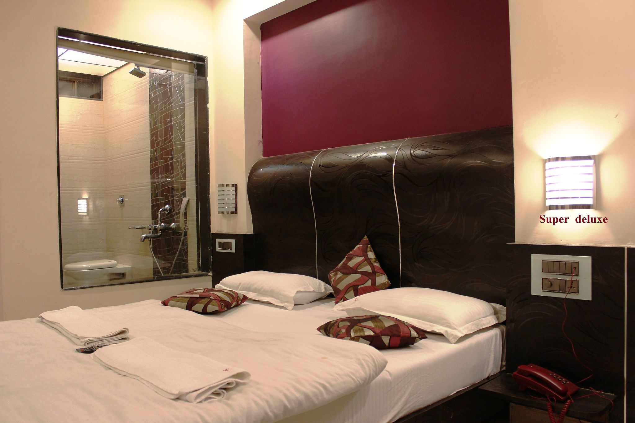 Deluxe A/C Room
