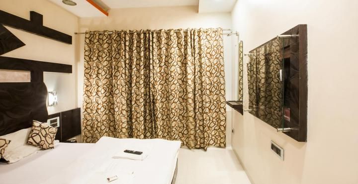 J'S Excellency Deluxe Non A/C Room 7