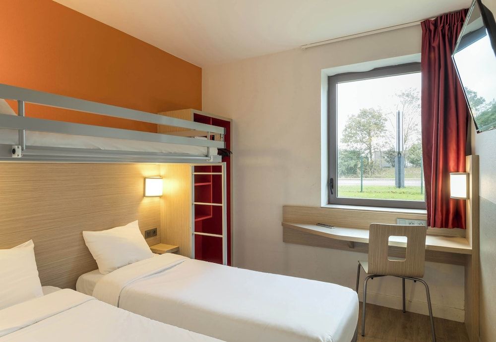 Standard Room, Multiple Beds (Triple)