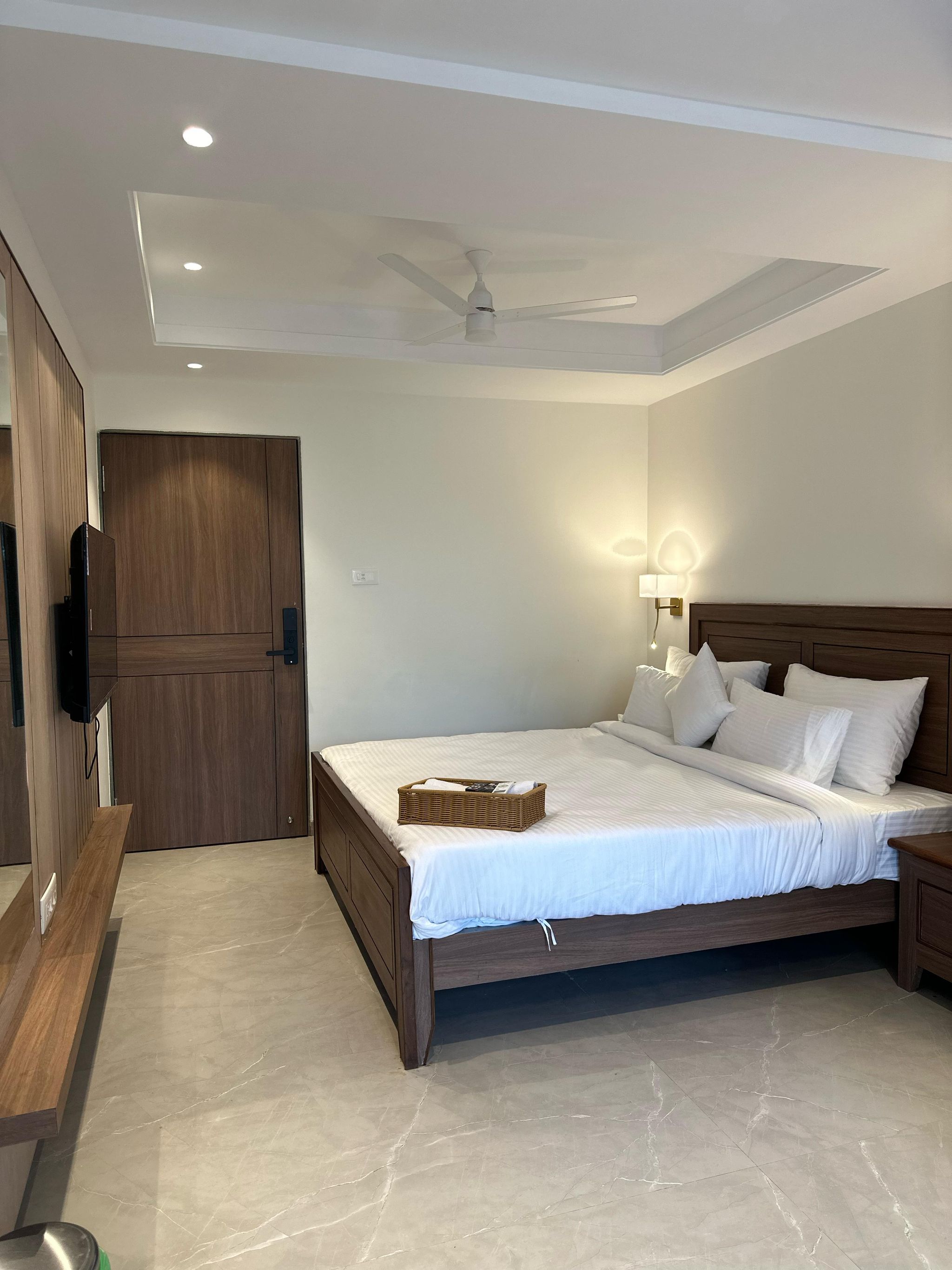 Forest View Family Room Only - CLOSED