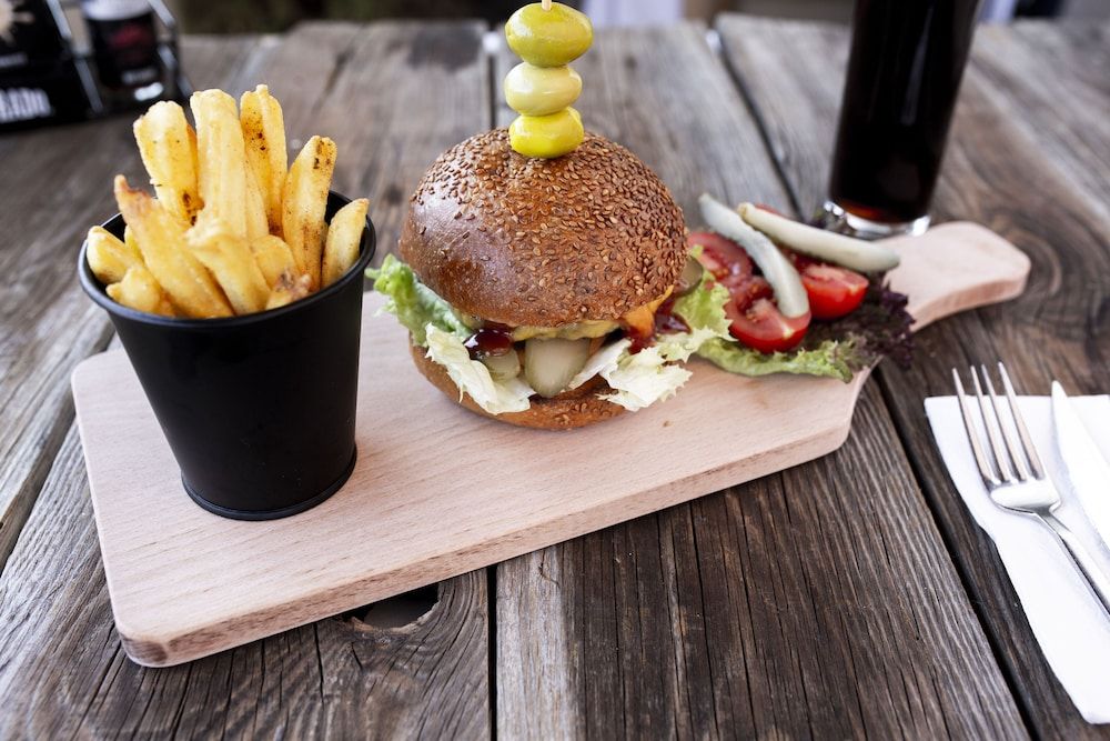 Room Service - Dining