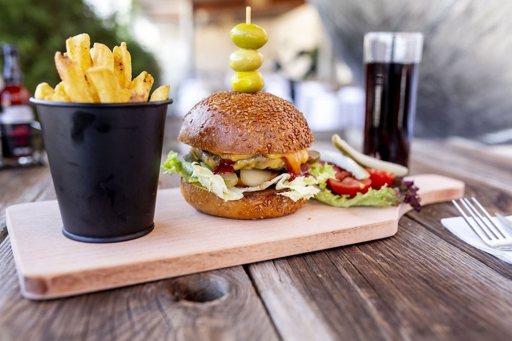 Room Service - Dining