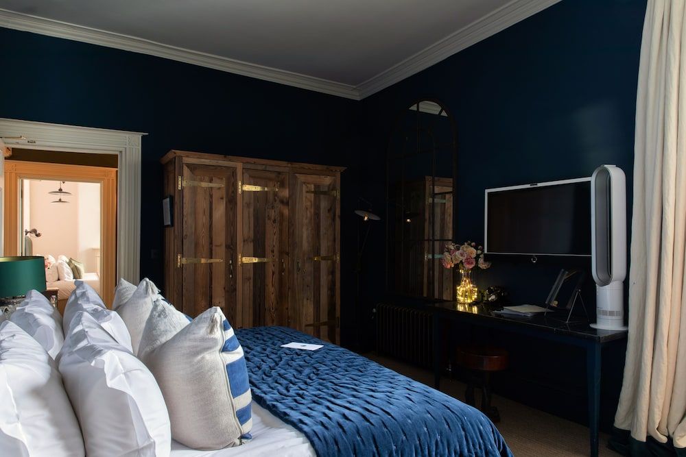 No 38 The Park Deluxe Double Room 5