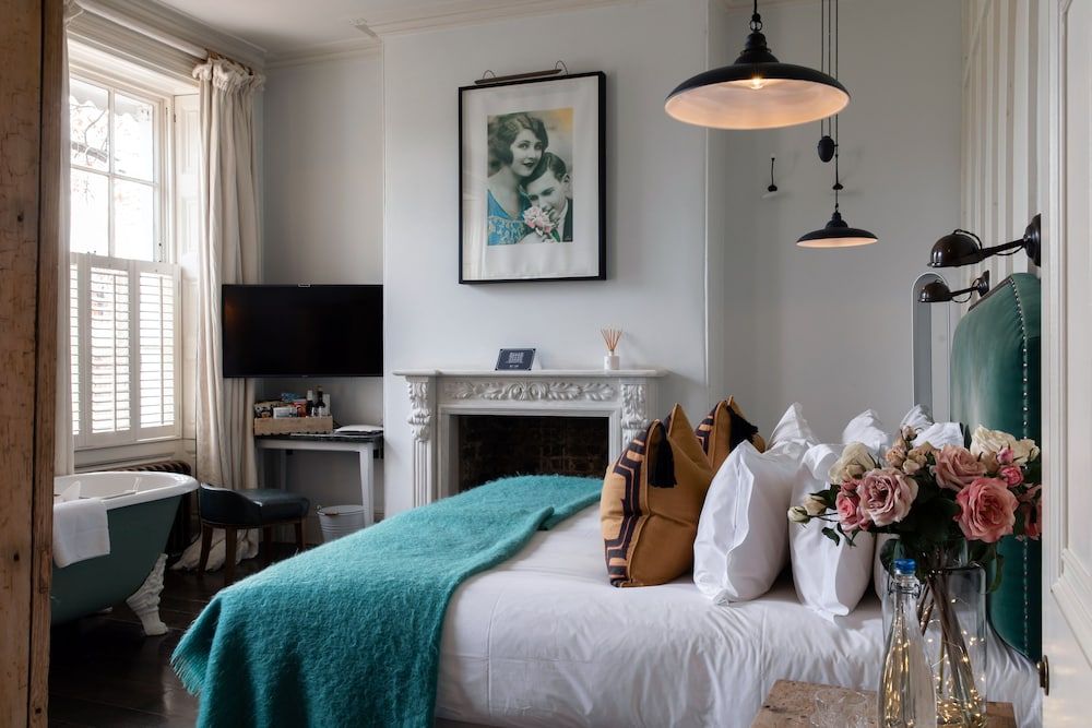 No 38 The Park Superior Double Room 2