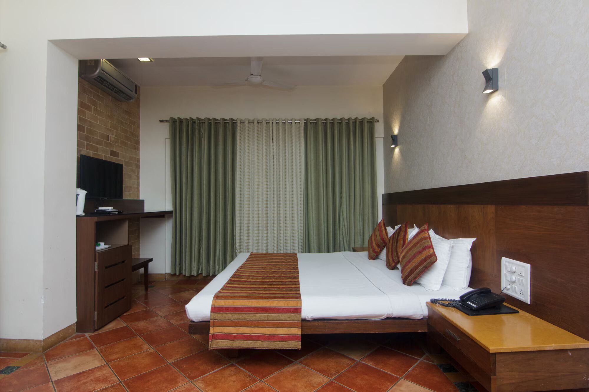 Chandralok Hotel Executive AC