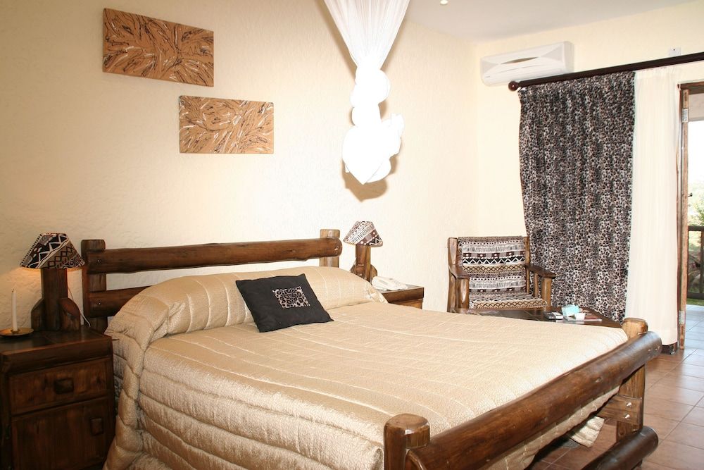 Malawi Sun Hotel & Conference Centre Classic Room 3