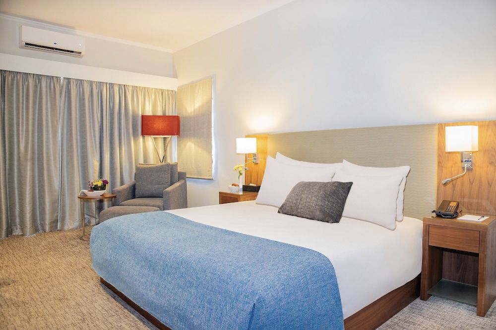 Malawi Sun Hotel & Conference Centre Executive Room 2