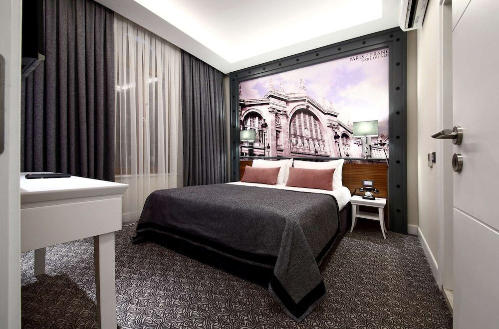 Montania Special Class Hotel Suite 3