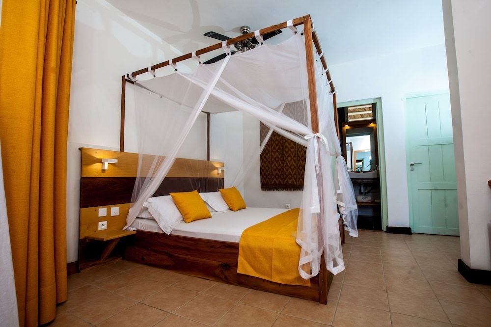 Antsanitia Resort Bungalows 2