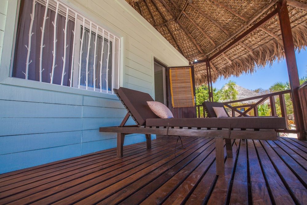 Antsanitia Resort Bungalows 6
