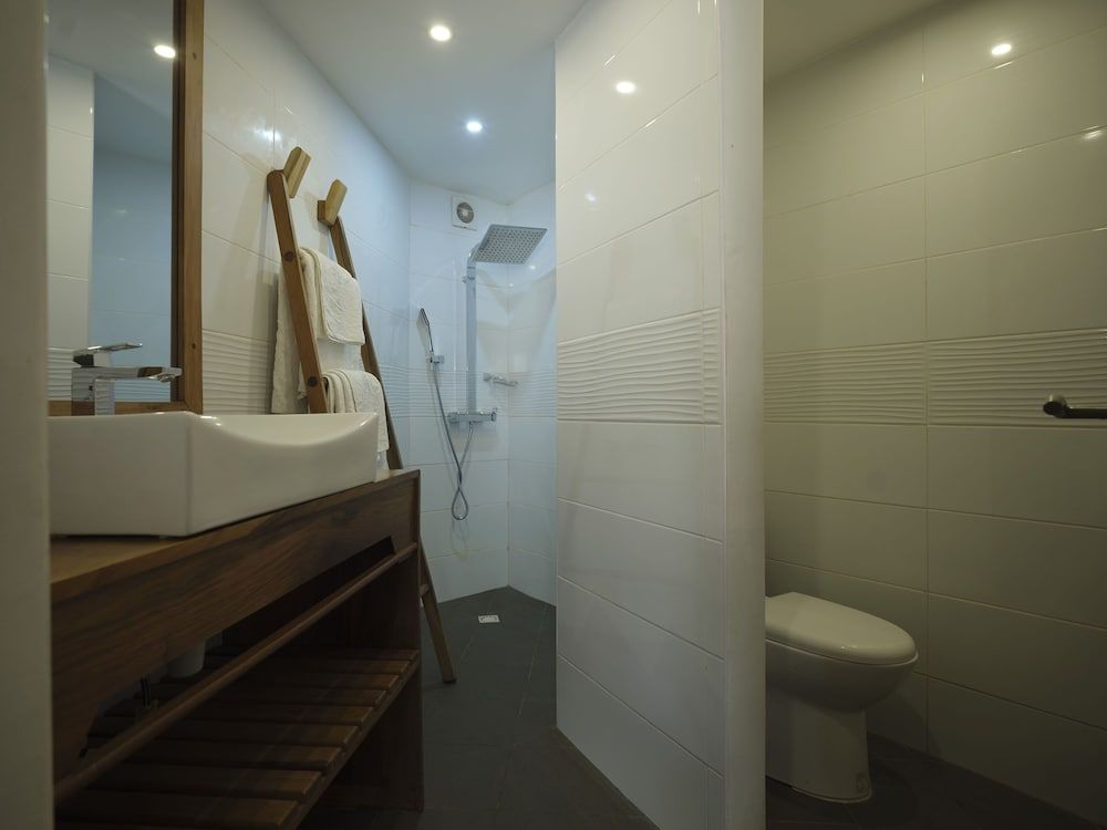 Antsanitia Resort Family Room 11