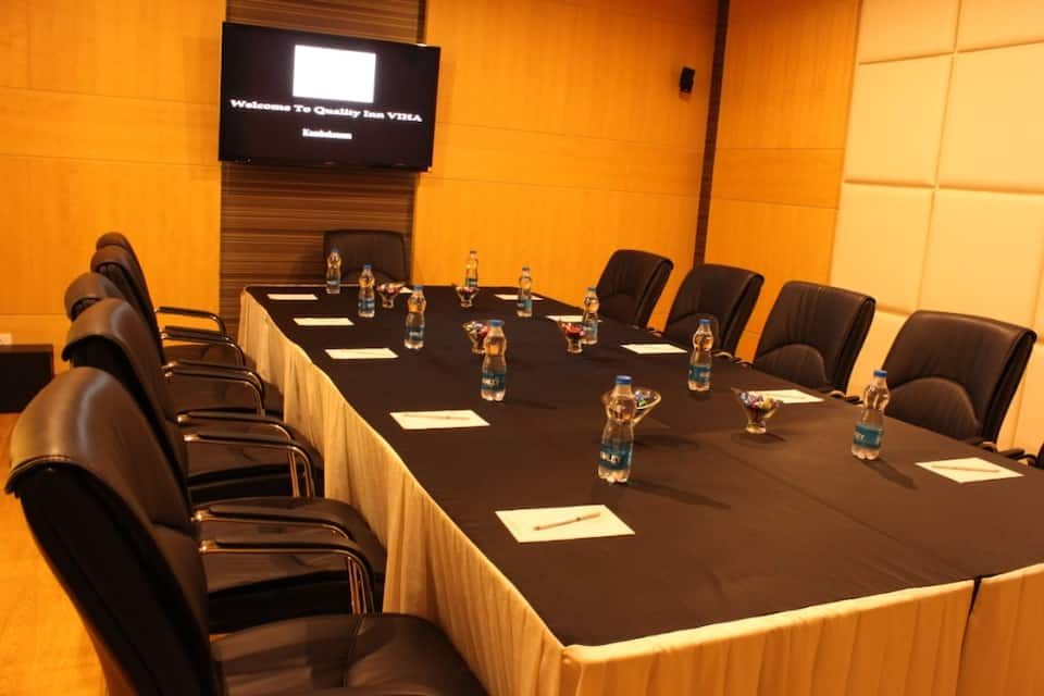 cube board room