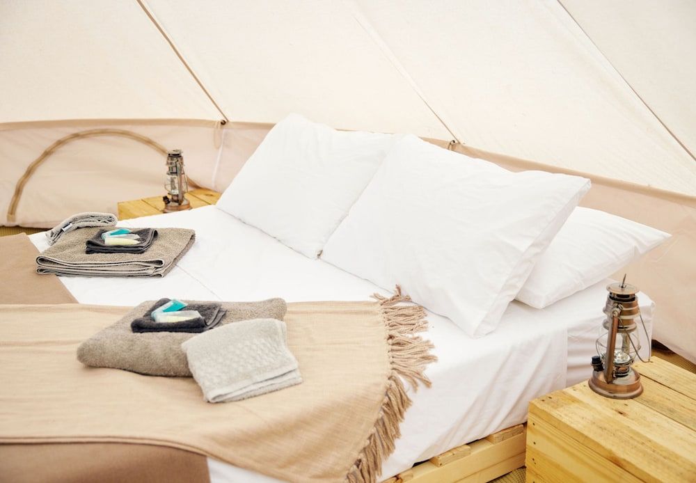 Riverside Bell Tent - Campground