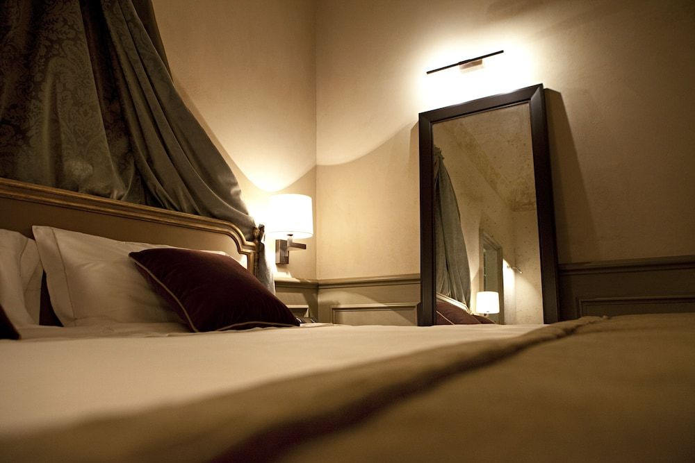 Palazzo Righini Suite, Jetted Tub 5